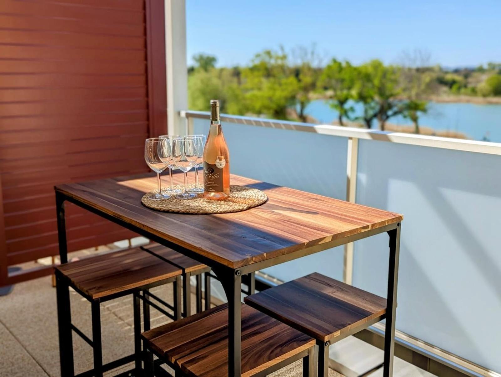 Lakeside Provence - Appartement Classe 4 Etoiles, Vue Sur Le Lac, Parking Sous-Sol, Double Clim Monteux Extérieur photo