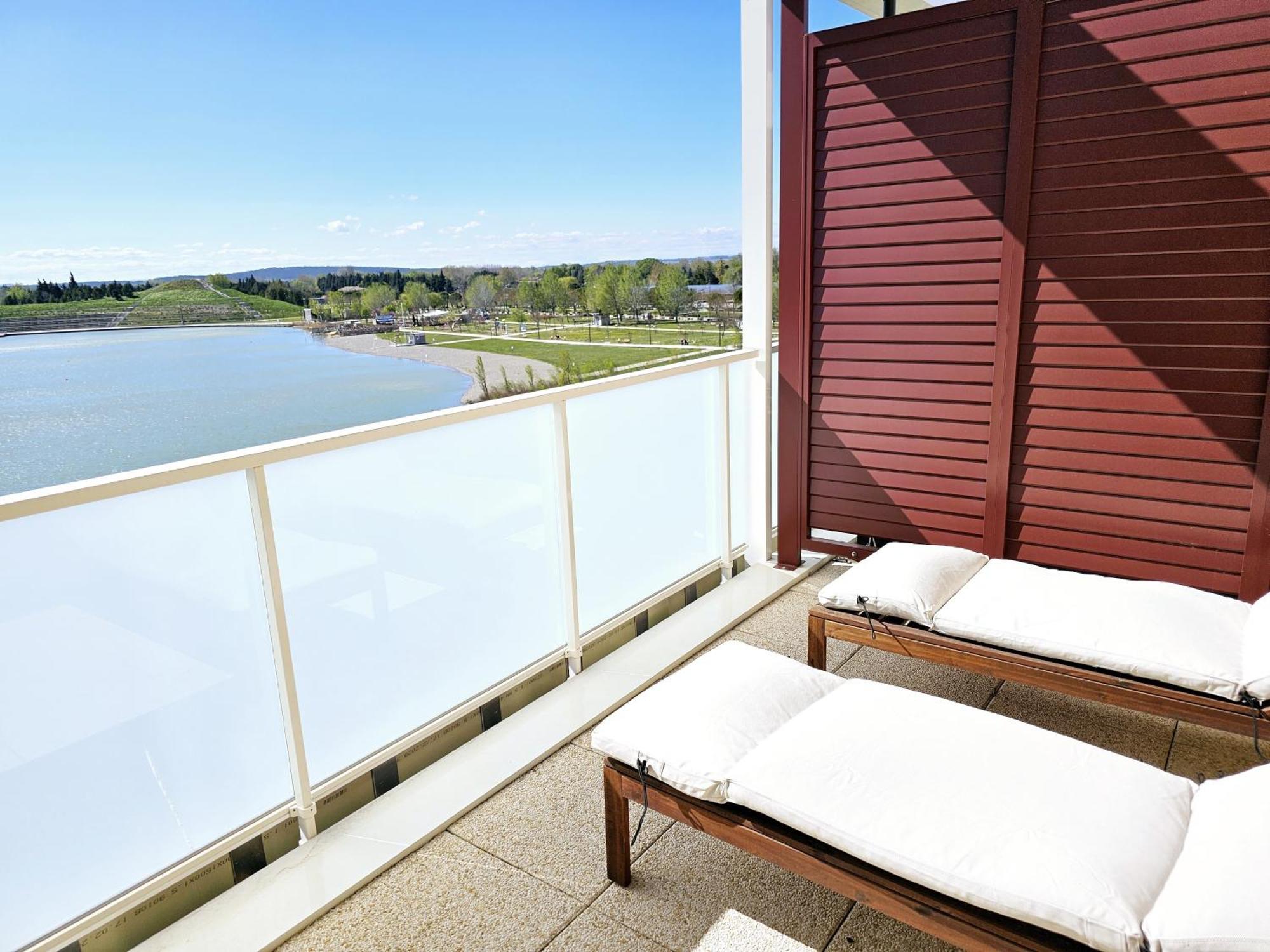 Lakeside Provence - Appartement Classe 4 Etoiles, Vue Sur Le Lac, Parking Sous-Sol, Double Clim Monteux Extérieur photo