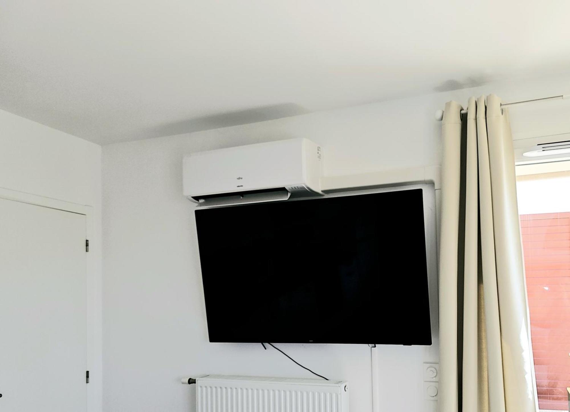 Lakeside Provence - Appartement Classe 4 Etoiles, Vue Sur Le Lac, Parking Sous-Sol, Double Clim Monteux Extérieur photo